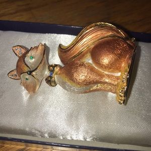 Kingspoint designs Fox